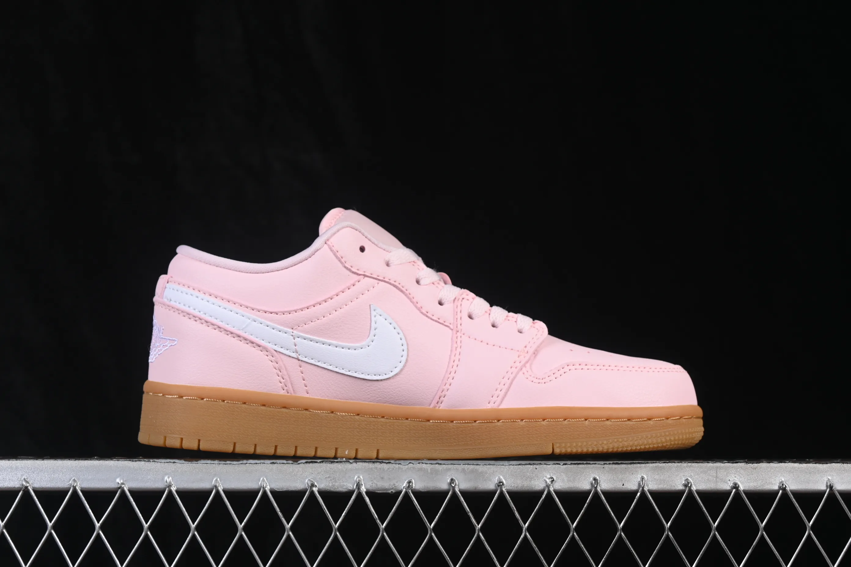 All categories Air Jordan Jordan series basketball shoes Air Jordan 1 Low Air Jordan 1 Low AJ1 Joe 1 raw rubber powder low-top basketball shoes DC0774-601